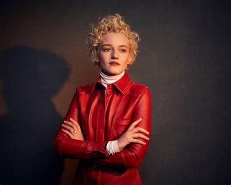 julia garner instagram